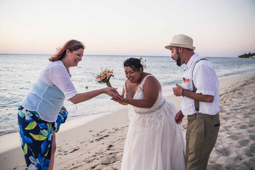 eloping couple