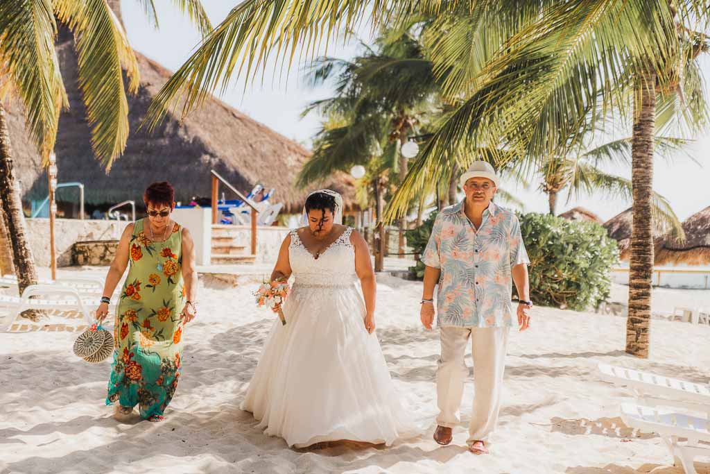 destination elopement ceremony