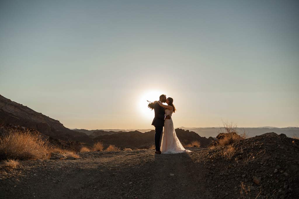 las vegas elopement in the canyon