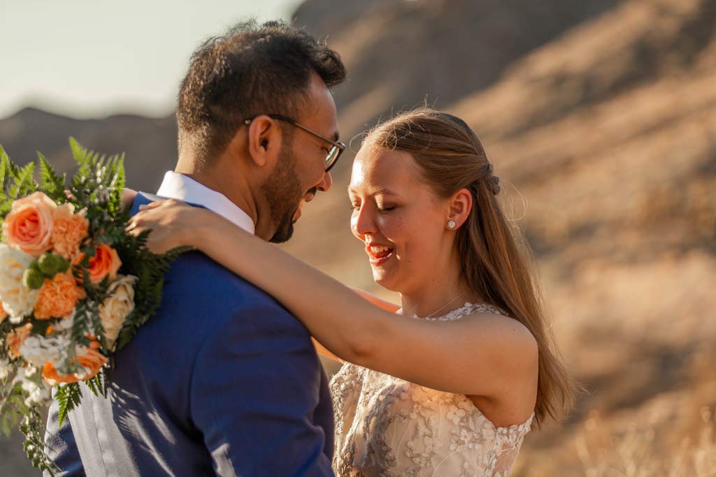 las vegas elopement in the canyon