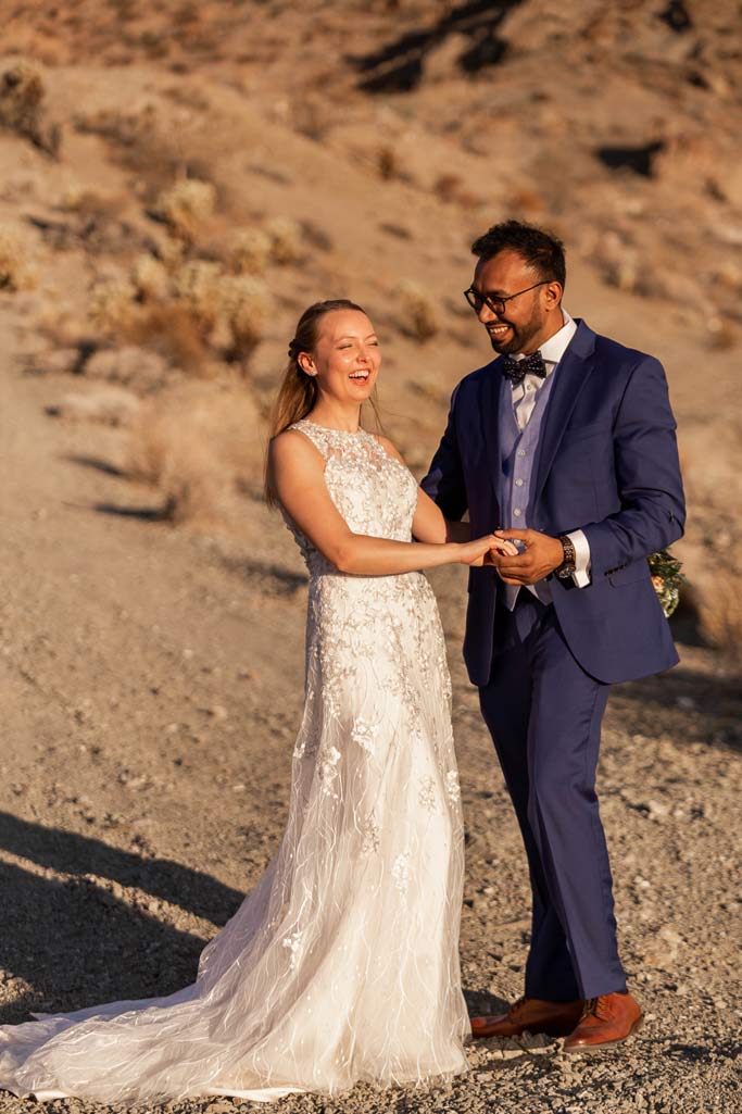 las vegas elopement in the canyon first dance