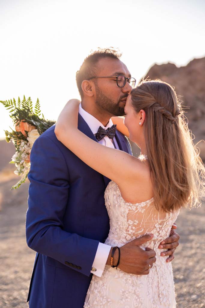 las vegas elopement in the canyon