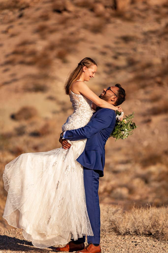 las vegas eloping couple celebrating their minimalist elopement