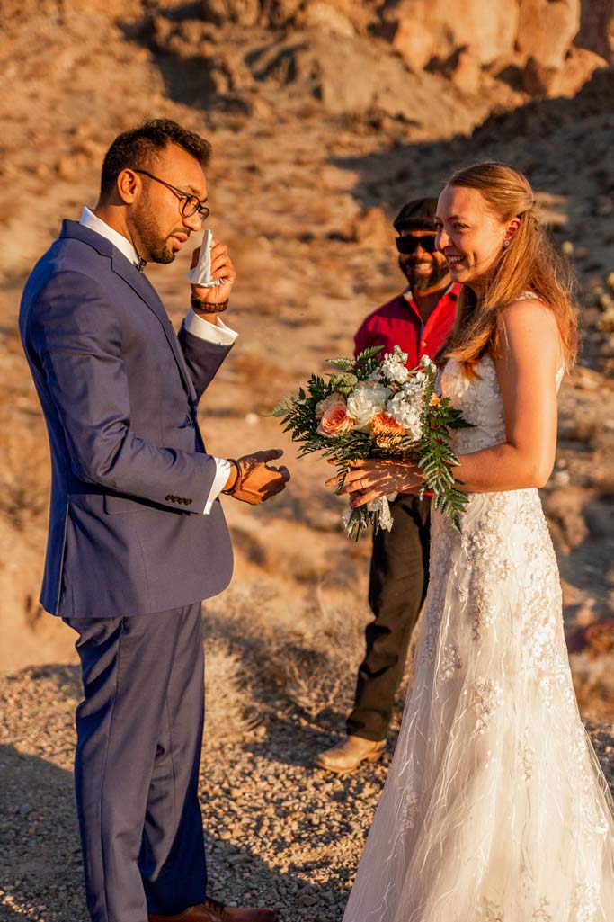 las vegas elopement in the canyon ceremony