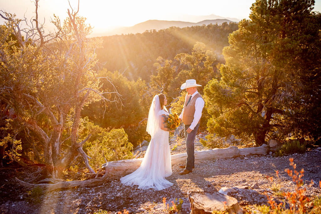 las vegas adventure elopement