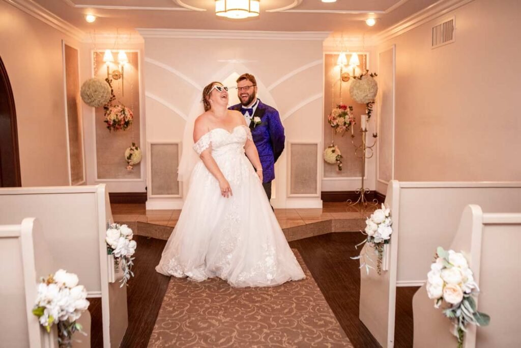 graceland chapel ceremony elopement in las vegas